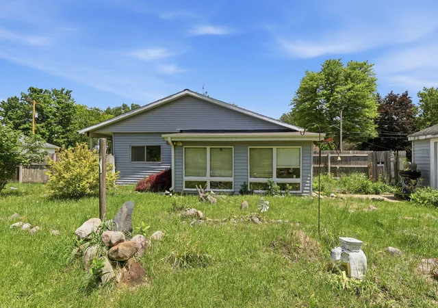 Homes for sale in Blackman Charter Township Jackson, MI | 212 Woodland Ave, Blackman Charter Township Jackson, MI 49203 | MLS# 81026030081