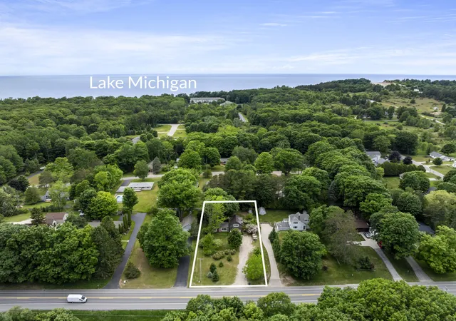 35th image of 657 Crystal Ave, Frankfort, MI 49635 | MLS# 67026030078