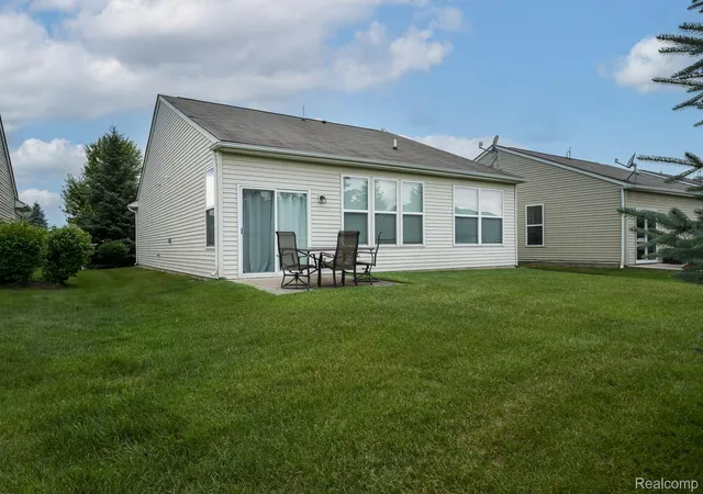 Photo 4 of Single family home for sale at 9385 Sand Hl Dr, Grand Blanc, MI 48439 | MLS# 20261045877 | Listing updated on 2026-07-31