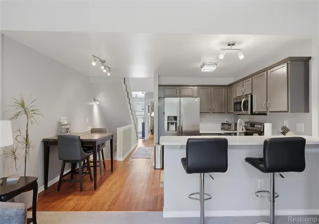 Listing Photo 4 - Condo for sale in building located at 35024 Windsor Dr, New Baltimore, MI 48047 - Unit #35