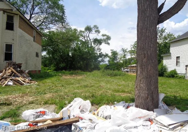 Photo 2 of Land for sale at 6147 Stanton St, Detroit, MI 48208 | MLS# 20261045887 | Listing updated on 2026-07-30