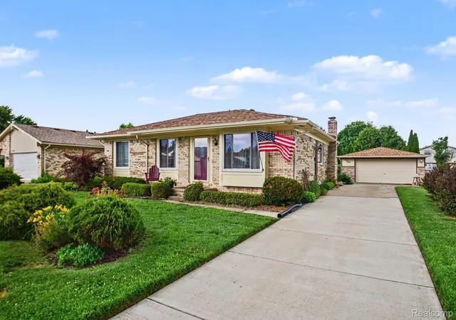 Photo 2 of Single family home for sale at 40518 William Dr, Clinton Township, MI 48038 | MLS# 20261045904 | Listing updated on 2026-06-18
