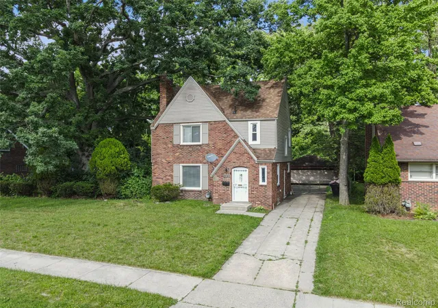 Photo 2 of Single family home for sale at 18746 Glenhurst St, Detroit, MI 48219 | MLS# 20261045906 | Listing updated on 2026-09-01