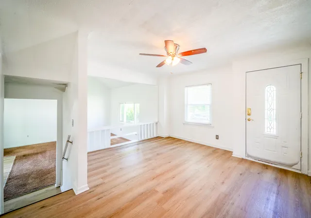 3rd image of 6027 Kim Ave, Allen Park, MI 48101 | MLS# 81026030131