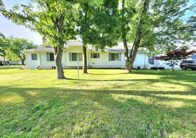 1st image of 801 Concord Blvd, Jackson, MI 49202 | MLS# 81026030138