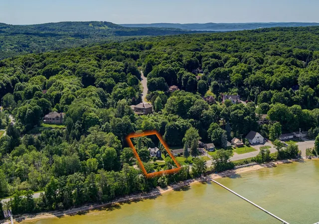 2nd image of 10860 S West Bayshore Dr, Elmwood Charter Township Leelanau, MI 49684 | MLS# 78080069859