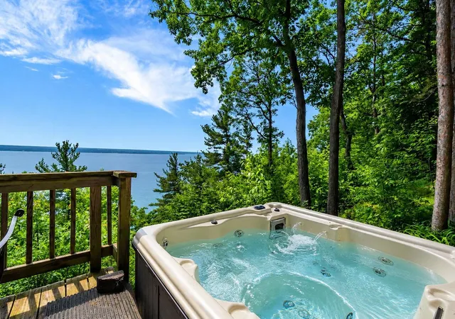 Photo 4 of Single family home for sale at 3058 Ishpeming Trl, Traverse City, MI 49686 | MLS# 78080069864 | Listing updated on 2026-06-21