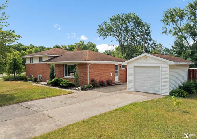Homes for sale in Bedford Township Monroe, MI | 7268 Brookside Dr, Bedford Township Monroe, MI 48144 | MLS# 57050211840