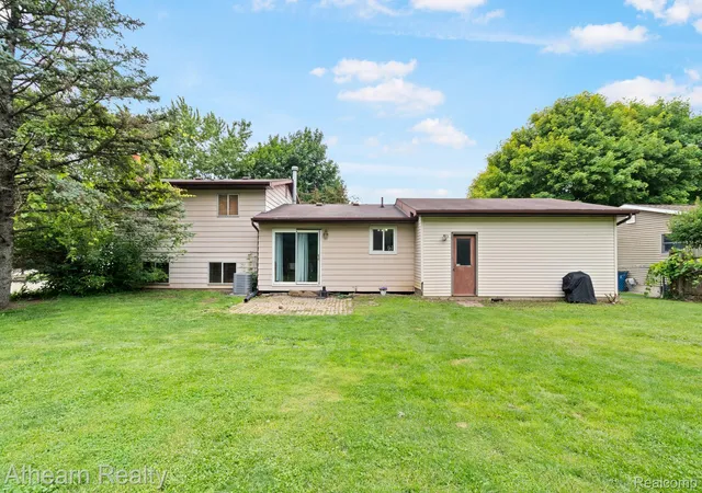 Homes for sale in Mundy Township Genesee, MI | 7156 Sharp Rd, Mundy Township Genesee, MI 48473 | MLS# 20261045948