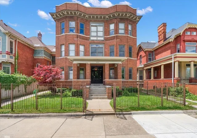 4th image of 3933 Trumbull St, Detroit, MI 48208 | MLS# 58050211856