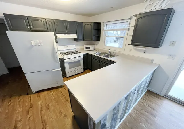 4th image of 10511 Lake Of The Woods Rd, Mancelona, MI 49659 | MLS# 79080069871