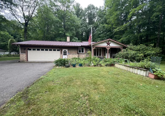 1st image of 250 E 88th St, Newaygo, MI 49337 | MLS# 72026030201