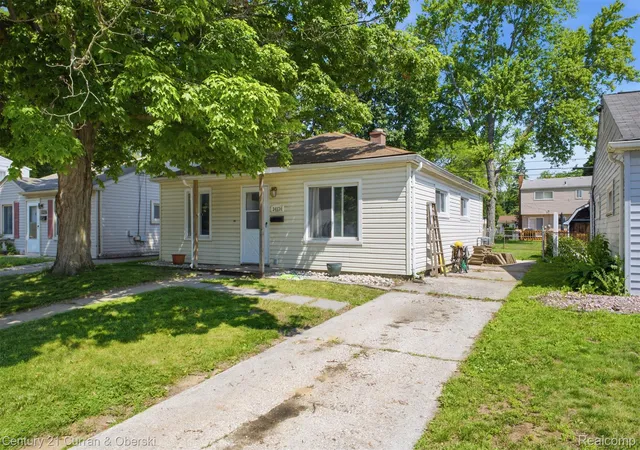 3rd image of 34834 Richard St, Wayne, MI 48184 | MLS# 20261046031