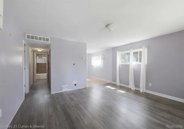 4th image of 34834 Richard St, Wayne, MI 48184 | MLS# 20261046031