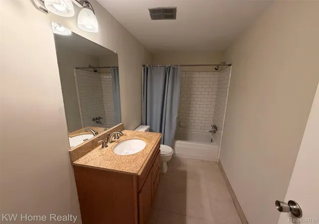 13th image of 32005 W 12 Mile Rd #204, Farmington Hills, MI 48334 | MLS# 20261046044