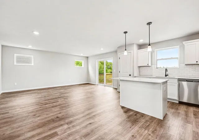 2nd image of 2692 Sanderling Ct Se, Grand Rapids, MI 49508 | MLS# 65026030250