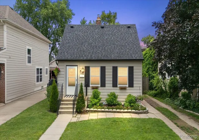 Photo 1 of Sale Pending at 1186 Larkmoor Blvd, Berkley, MI 48072 | MLS# 20261046053 | Listing updated on 2026-09-01