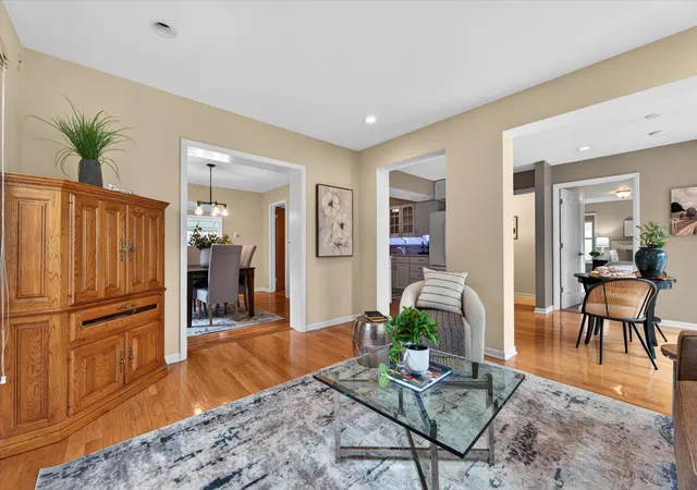 Photo 2 of Single family home for sale at 1509 E Stadium Blvd, Ann Arbor, MI 48104 | MLS# 81026030262 | Listing updated on 2026-09-04