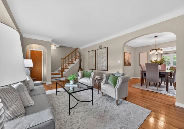 Photo 1 of Single family home for sale at 1509 E Stadium Blvd, Ann Arbor, MI 48104 | MLS# 81026030262 | Listing updated on 2026-09-04