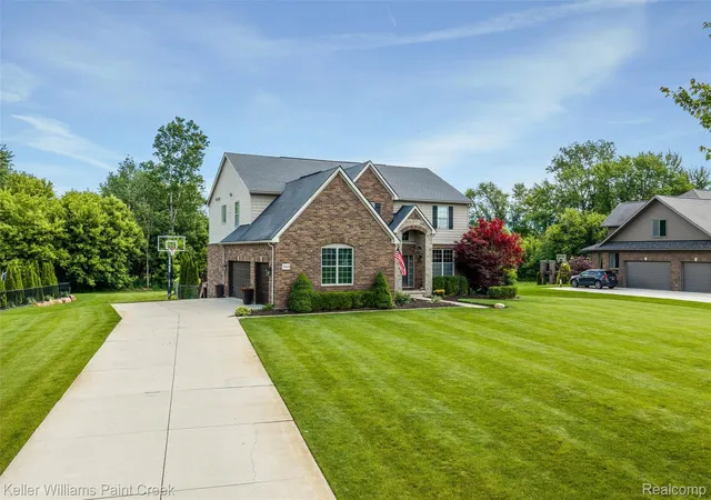 Photo 2 of Single family home for sale at 75644 Elk Horn Dr, Romeo, MI 48065 | MLS# 20261046057 | Listing updated on 2026-08-29