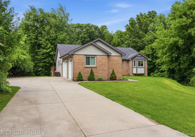3rd image of 2348 Rochester Rd, Leonard, MI 48367 | MLS# 20261046058