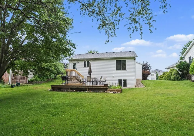 25th image of 3053 Burritt St Nw, Grand Rapids, MI 49504 | MLS# 65026030280
