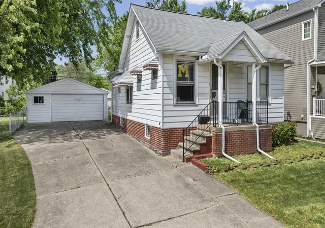 Photo 2 of Single family home for sale at 1469 Holland St, Birmingham, MI 48009 | MLS# 58050211902 | Listing updated on 2026-06-18