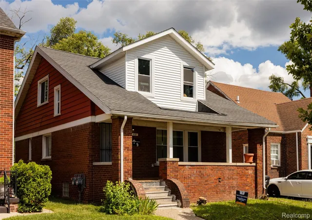 Photo 2 of Multi family home for sale at 18306 Stoepel St, Detroit, MI 48221 | MLS# 20261046087 | Listing updated on 2026-08-12