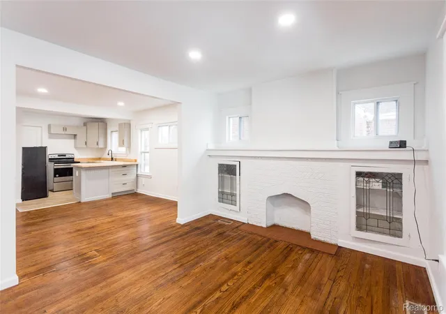 Photo 3 of Multi family home for sale at 18306 Stoepel St, Detroit, MI 48221 | MLS# 20261046087 | Listing updated on 2026-08-12