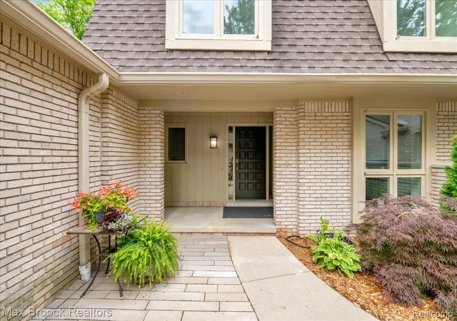 Photo 3 of Condo for sale at 1106 Hillpointe Cir, Bloomfield Hills, MI 48304 | MLS# 20261046093 | Listing updated on 2026-06-22