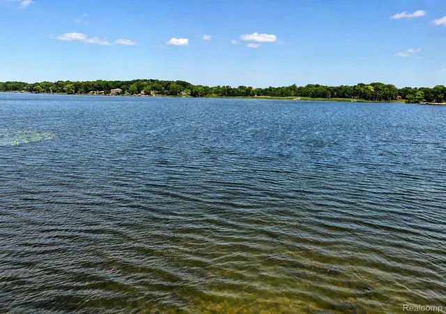 5th image of 95 N Hulbert St, White Lake, MI 48386 | MLS# 20261046108