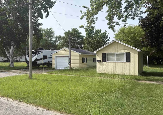 Photo 1 of Land for sale at 2507 Nelson St, Manistee, MI 49660 | MLS# 78080069908 | Listing updated on 2026-06-21