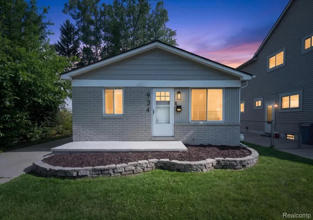 Photo 1 of Sale Pending at 934 Harvard Rd, Berkley, MI 48072 | MLS# 20261046119 | Listing updated on 2026-08-23