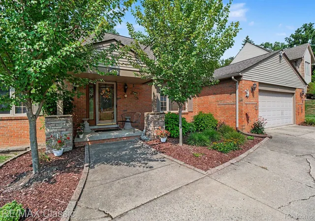 Photo 2 of Single family home for sale at 4590 Pine Village Dr, West Bloomfield, MI 48323 | MLS# 20261046124 | Listing updated on 2026-08-14
