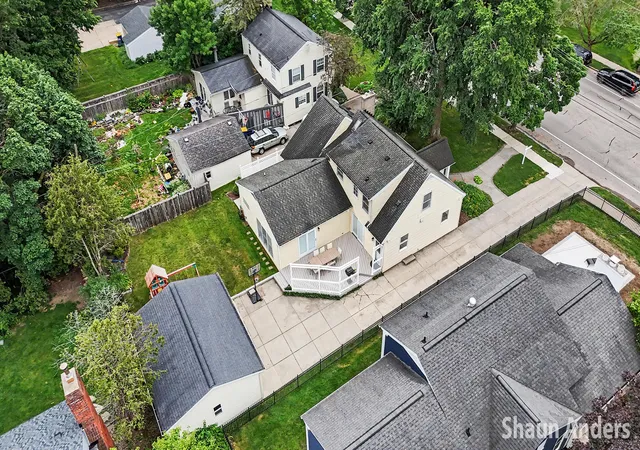 Photo 2 of Single family home for sale at 2627 Hall St SE, Grand Rapids, MI 49506 | MLS# 65026030318 | Listing updated on 2026-06-20