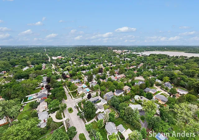 Photo 4 of Single family home for sale at 2627 Hall St SE, Grand Rapids, MI 49506 | MLS# 65026030318 | Listing updated on 2026-06-20