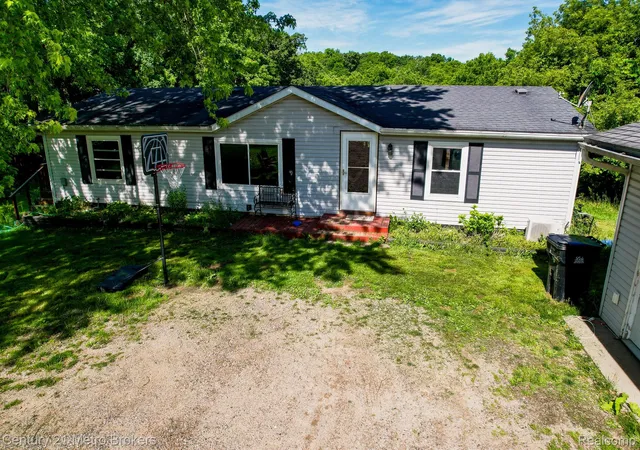 Photo 2 of Single family home for sale at 6100 Otis Lake Rd, Delton, MI 49046 | MLS# 20261046145 | Listing updated on 2026-08-31