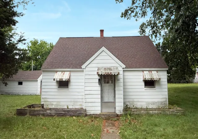 1st image of 301 Mcmaster St, Dowagiac, MI 49047 | MLS# 69026030328