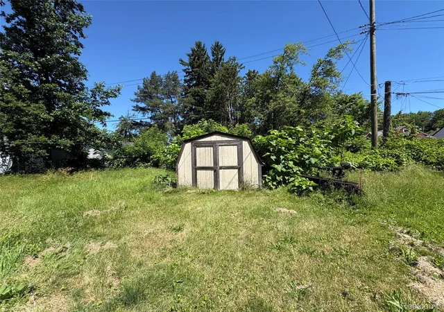 5th image of 818 Loa St, Lansing, MI 48910 | MLS# 20261046152