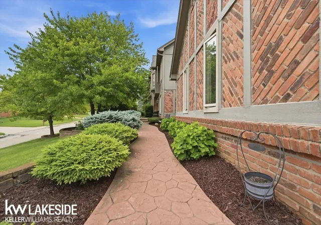Photo 5 of Single family home for sale at 7277 Wellington Pl, Washington, MI 48094 | MLS# 58050211918 | Listing updated on 2026-08-29