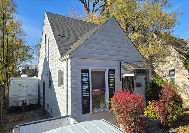 Photo 2 of Single family home for sale at 20553 Strasburg St, Detroit, MI 48205 | MLS# 20261046158 | Listing updated on 2026-07-21