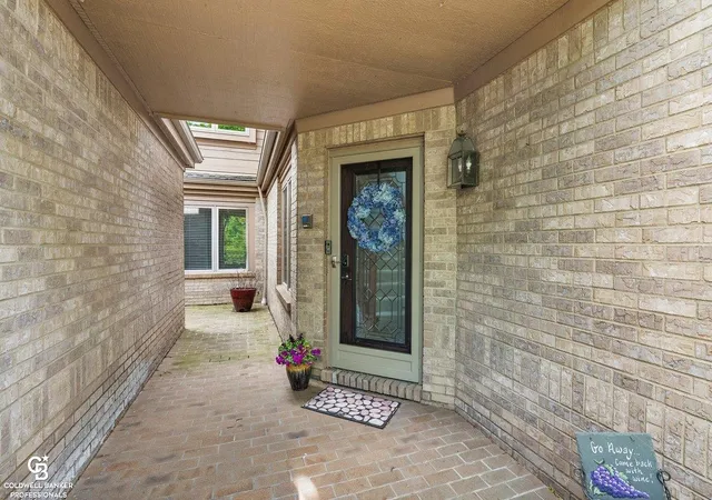 4th image of 26031 N Harbour Pointe Dr N Dr, Harrison Township, MI 48045 | MLS# 58050211920