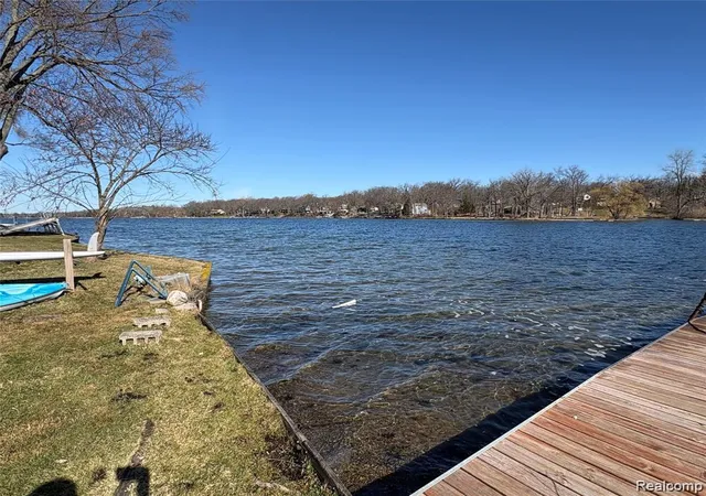 Photo 2 of Land for sale at 6912 Colony Dr, West Bloomfield, MI 48323 | MLS# 20261046170 | Listing updated on 2026-09-13