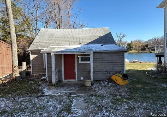 Photo 4 of Land for sale at 6912 Colony Dr, West Bloomfield, MI 48323 | MLS# 20261046170 | Listing updated on 2026-09-13
