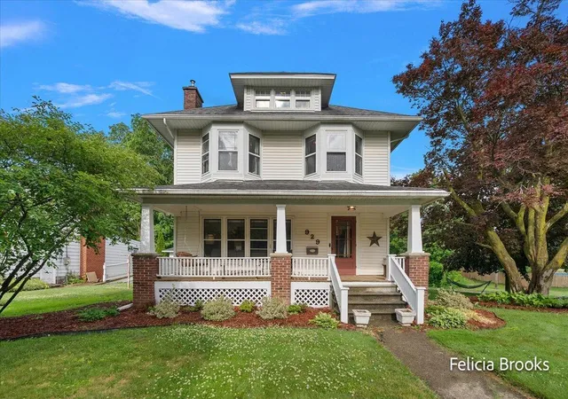 1st image of 929 S Jefferson St, Hastings, MI 49058 | MLS# 65026030351