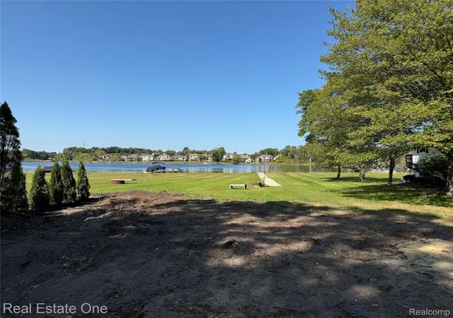 2nd image of 2910 Loon Dr, Wixom, MI 48393 | MLS# 20261046186