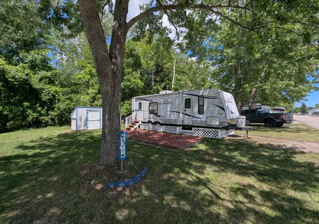 4th image of 831 S Main St, Au Gres, MI 48703 | MLS# 77080069923
