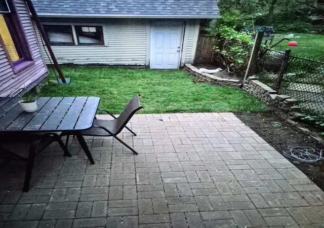 30th image of 300 Eureka Ave Se, Grand Rapids, MI 49506 | MLS# 72026030375