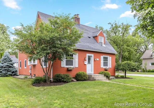 3rd image of 555 E Central Ave, Zeeland, MI 49464 | MLS# 65026030382