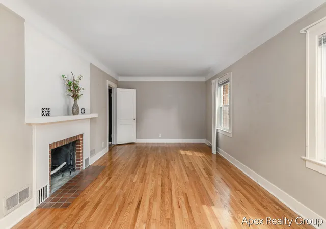 5th image of 555 E Central Ave, Zeeland, MI 49464 | MLS# 65026030382